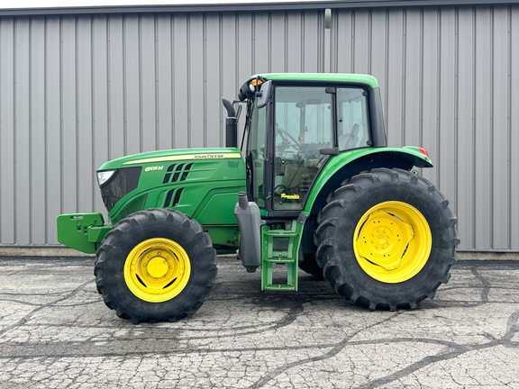 2013 John-Deere 6105M