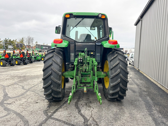 2013 John-Deere 6105M
