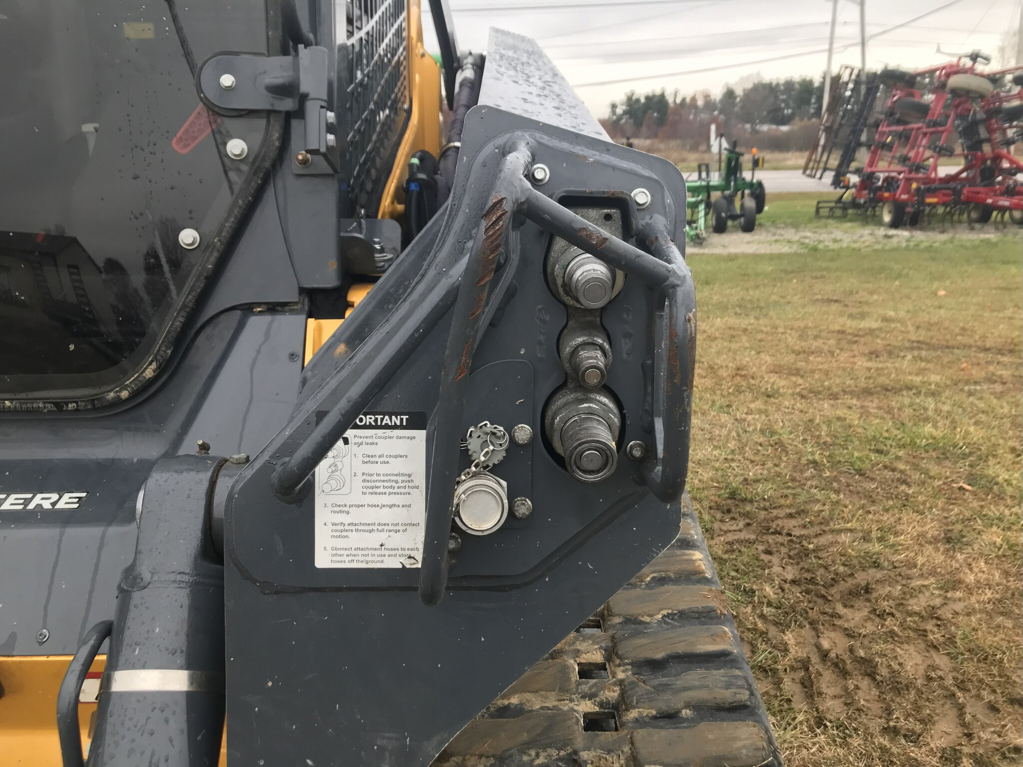 2023 John Deere 333G Image 11