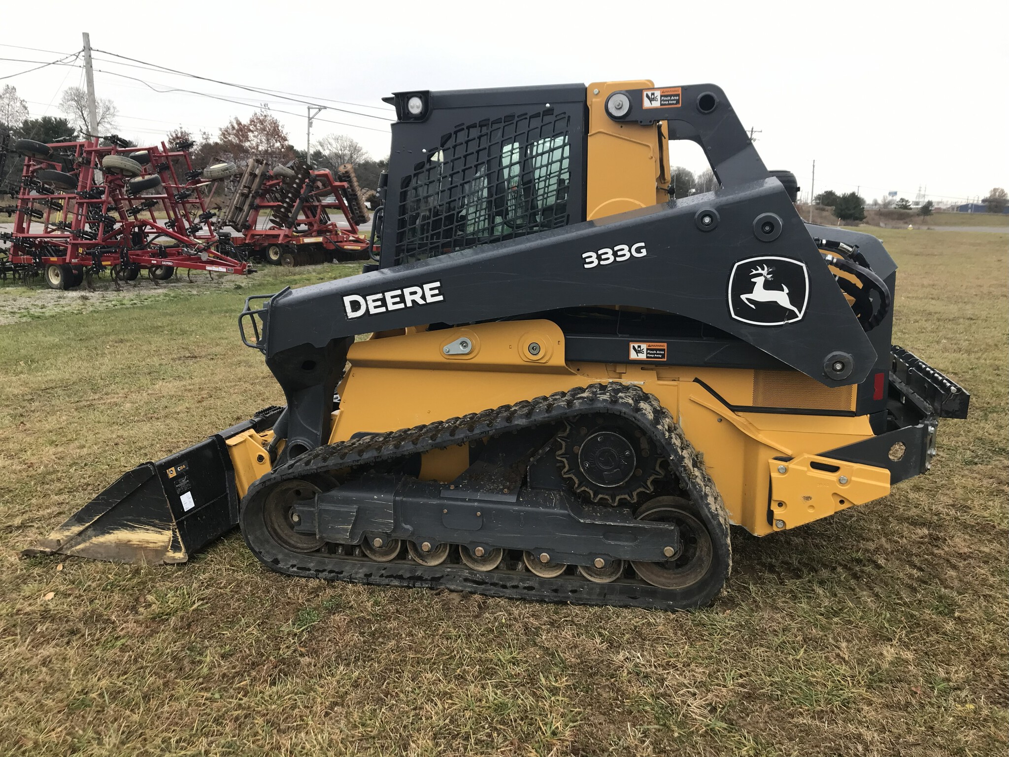 2023 John Deere 333G Image 2