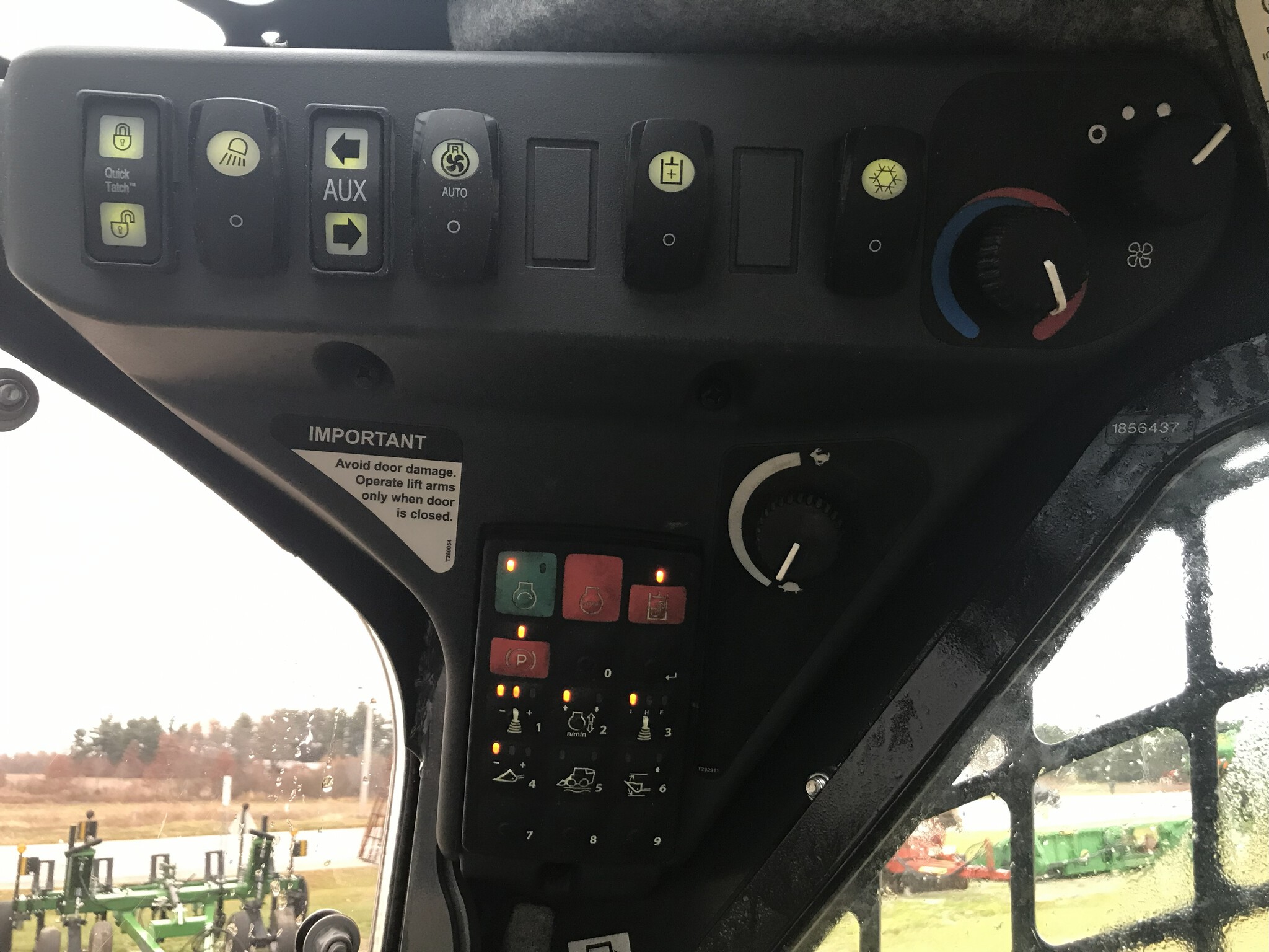 2023 John Deere 333G Image 15