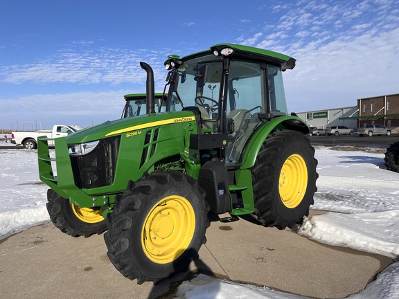 2025 John Deere 5095M - Photo2