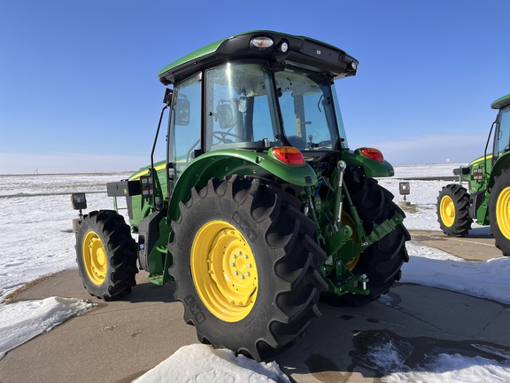 2025 John Deere 5095M - Photo8