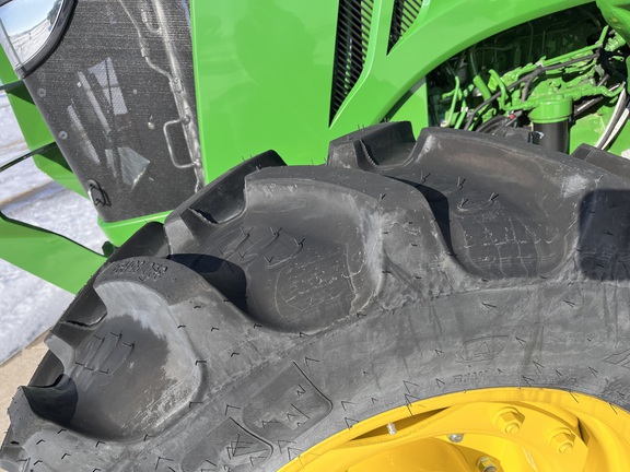 2025 John Deere 5095M - Photo12