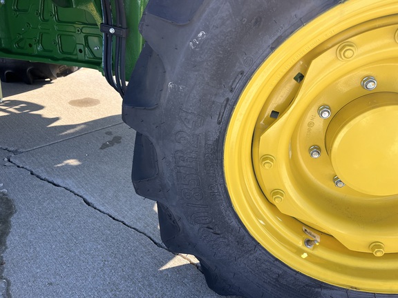 2025 John Deere 5095M - Photo14