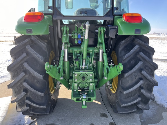 2025 John Deere 5095M - Photo27