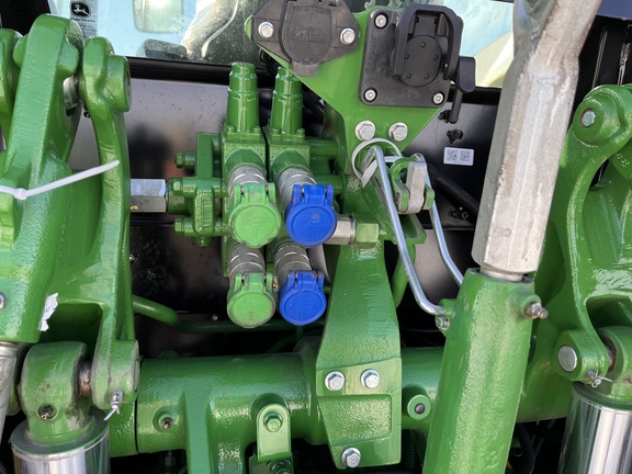 2025 John Deere 5095M - Photo28