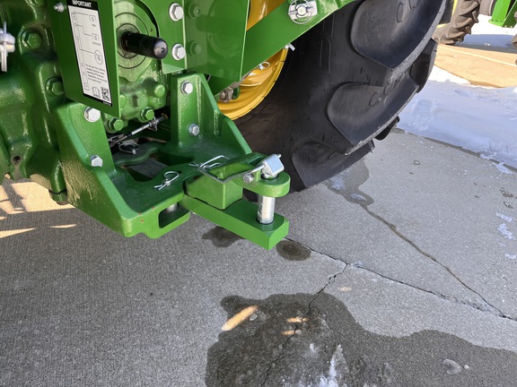 2025 John Deere 5095M - Photo30