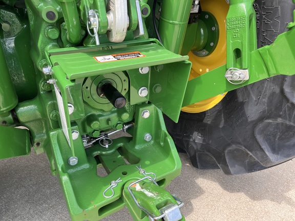 2025 John Deere 5095M - Photo27