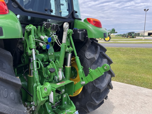 2025 John Deere 5095M - Photo29