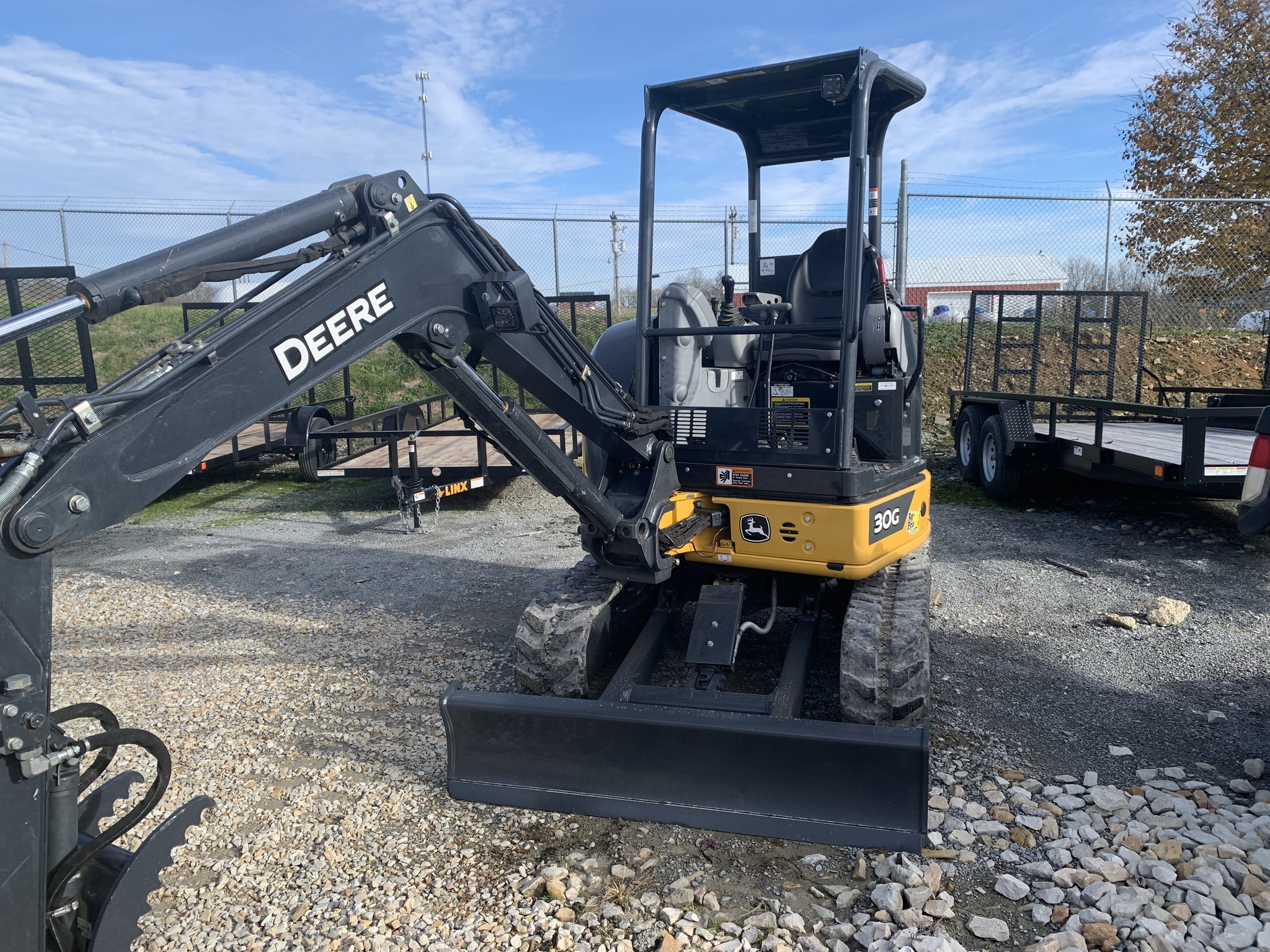 2022 John Deere 30G Image 2