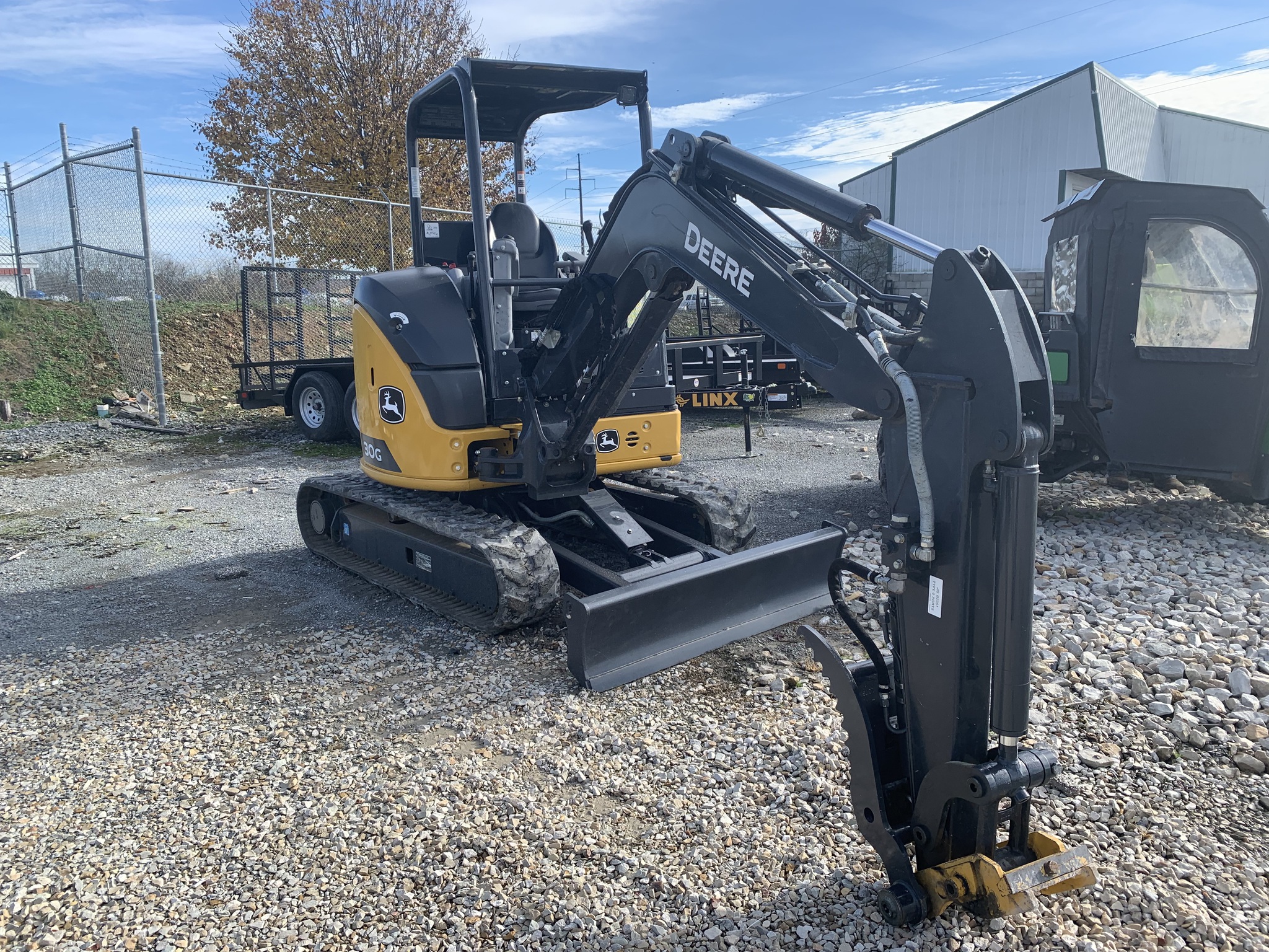 2022 John Deere 30G Image 3