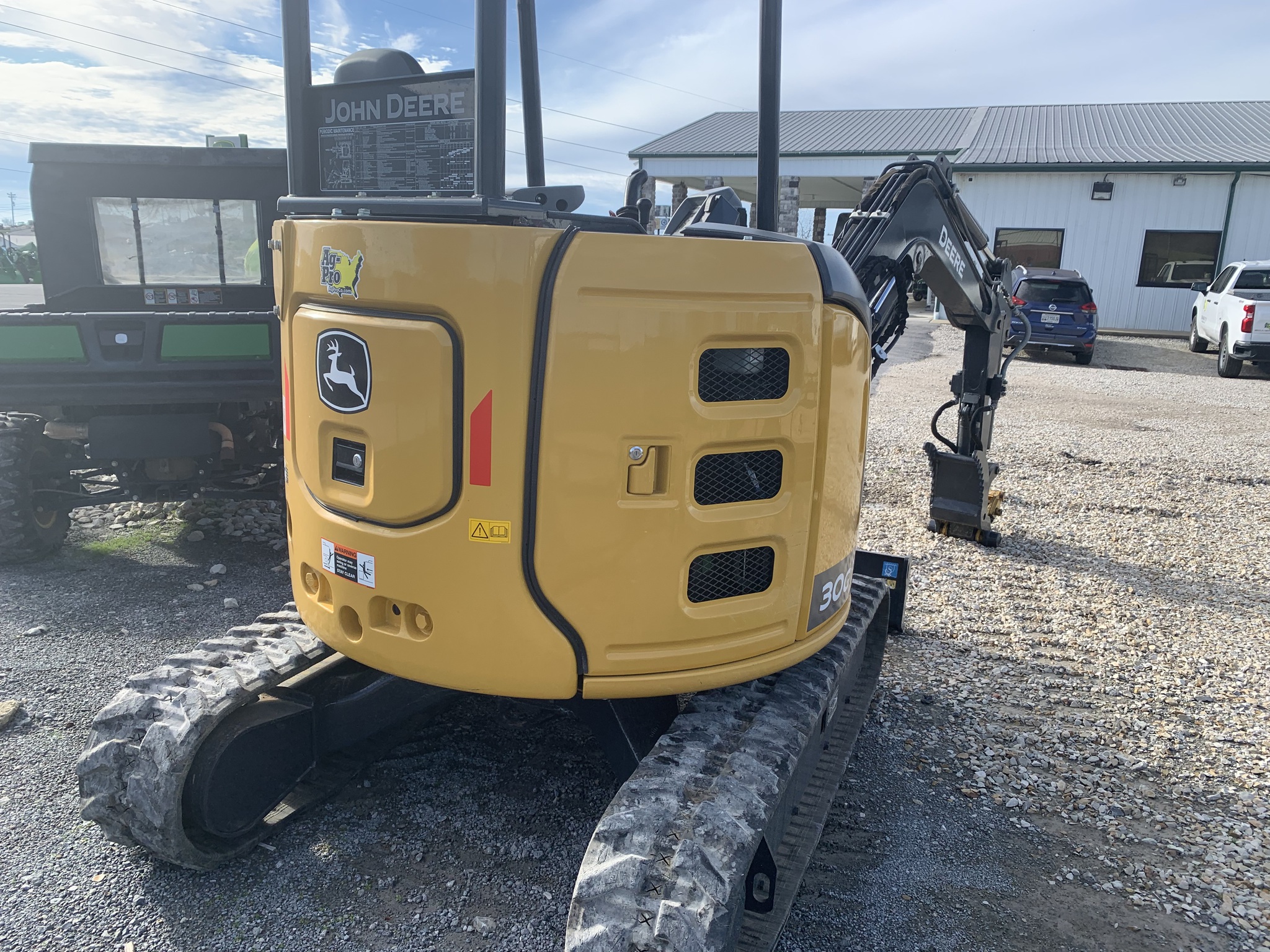 2022 John Deere 30G Image 5