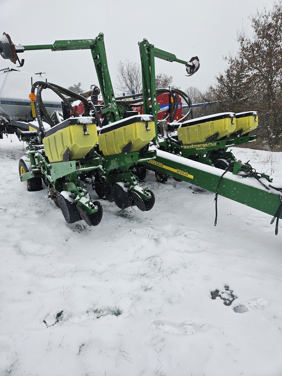 2002 John Deere 1760NT Image 2