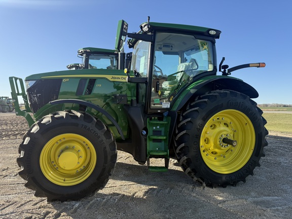 2025 John Deere 6R 175 - Photo4