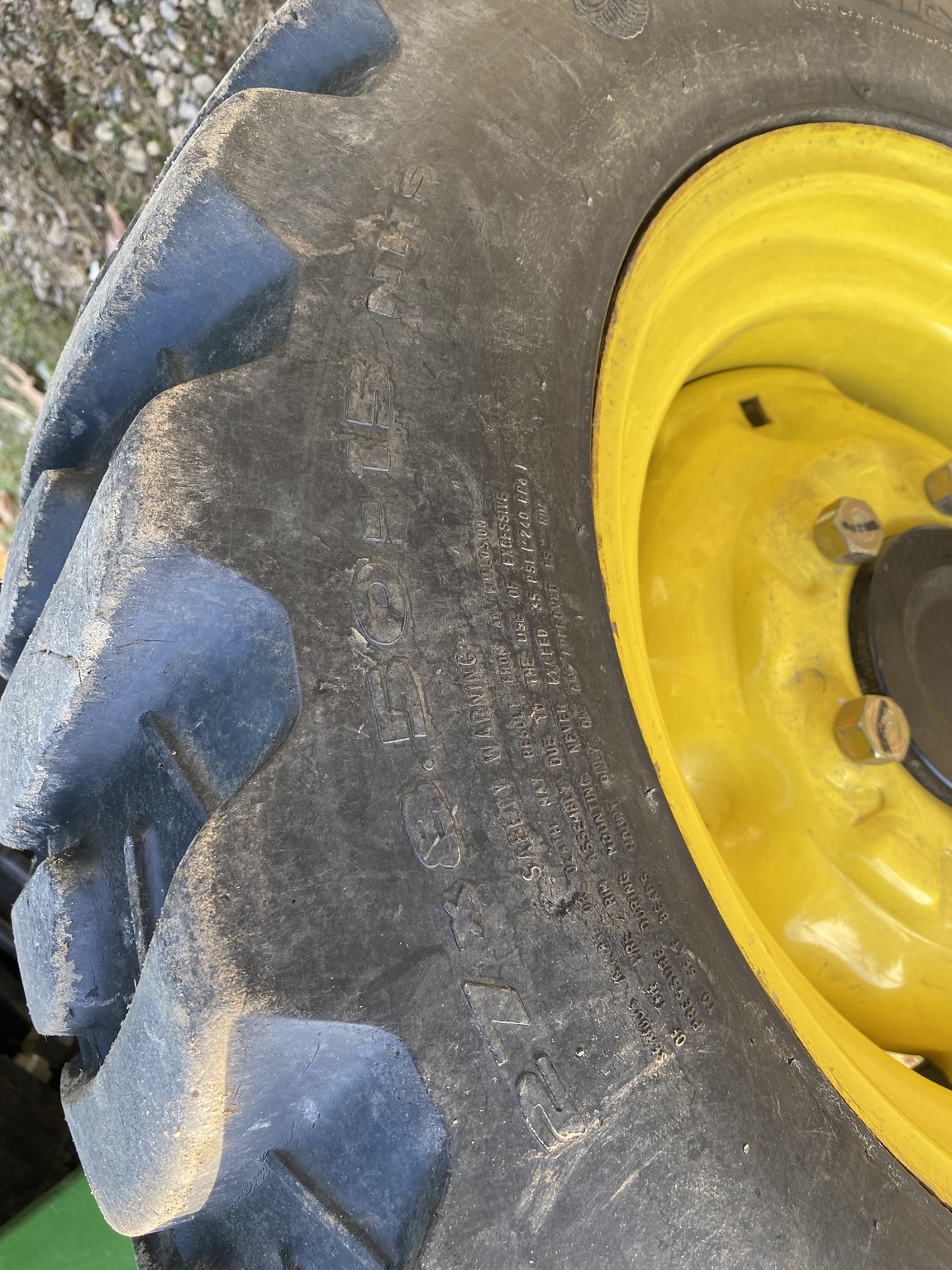 2011 John Deere 3520 Image 5