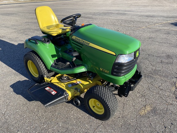  John Deere X720