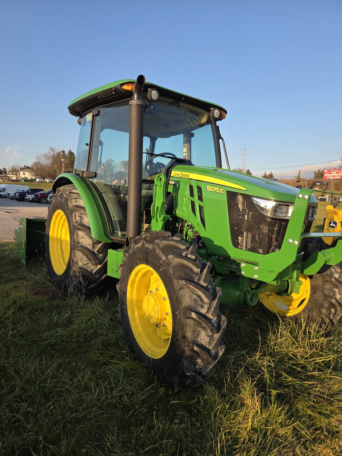 2024 John Deere 5075E Image 1