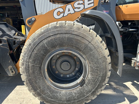 2023 Case 621C