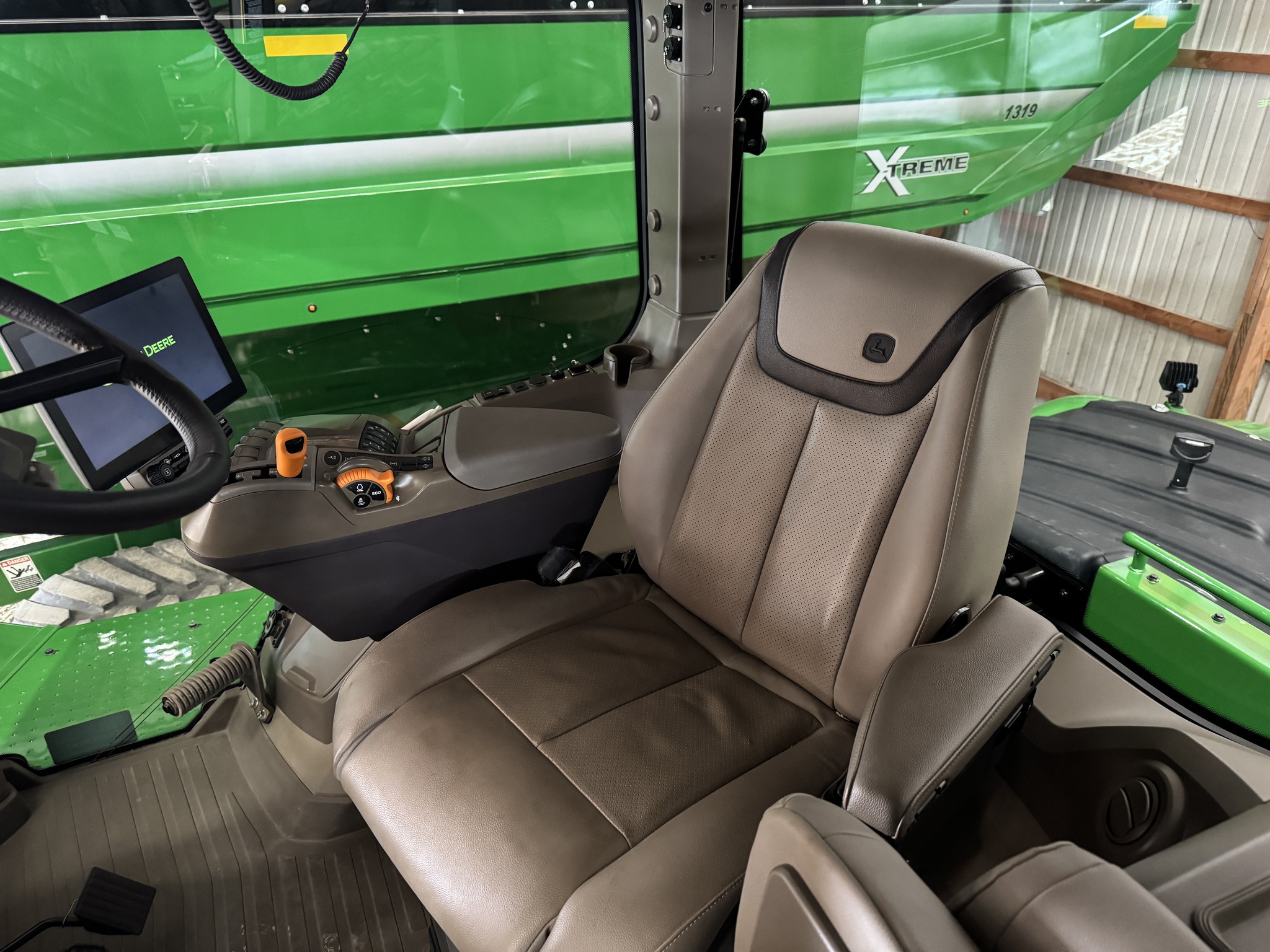 2024 John Deere 9RX 640 Image 17