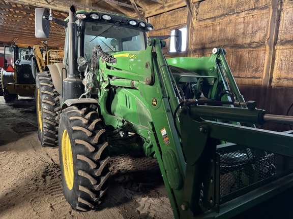 2021 John Deere 6155R - Photo16