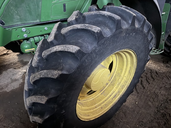 2021 John Deere 6155R - Photo9