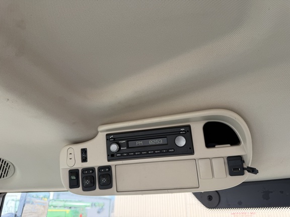 2021 John Deere 6155R - Photo32