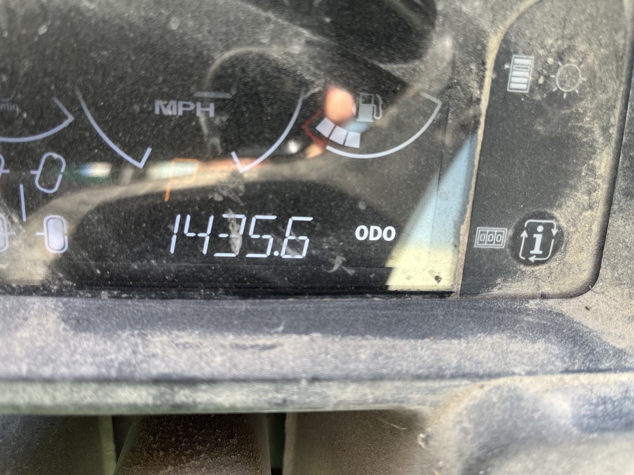  2024 John Deere XUV835E at Heritage Tractor in Clinton, MO