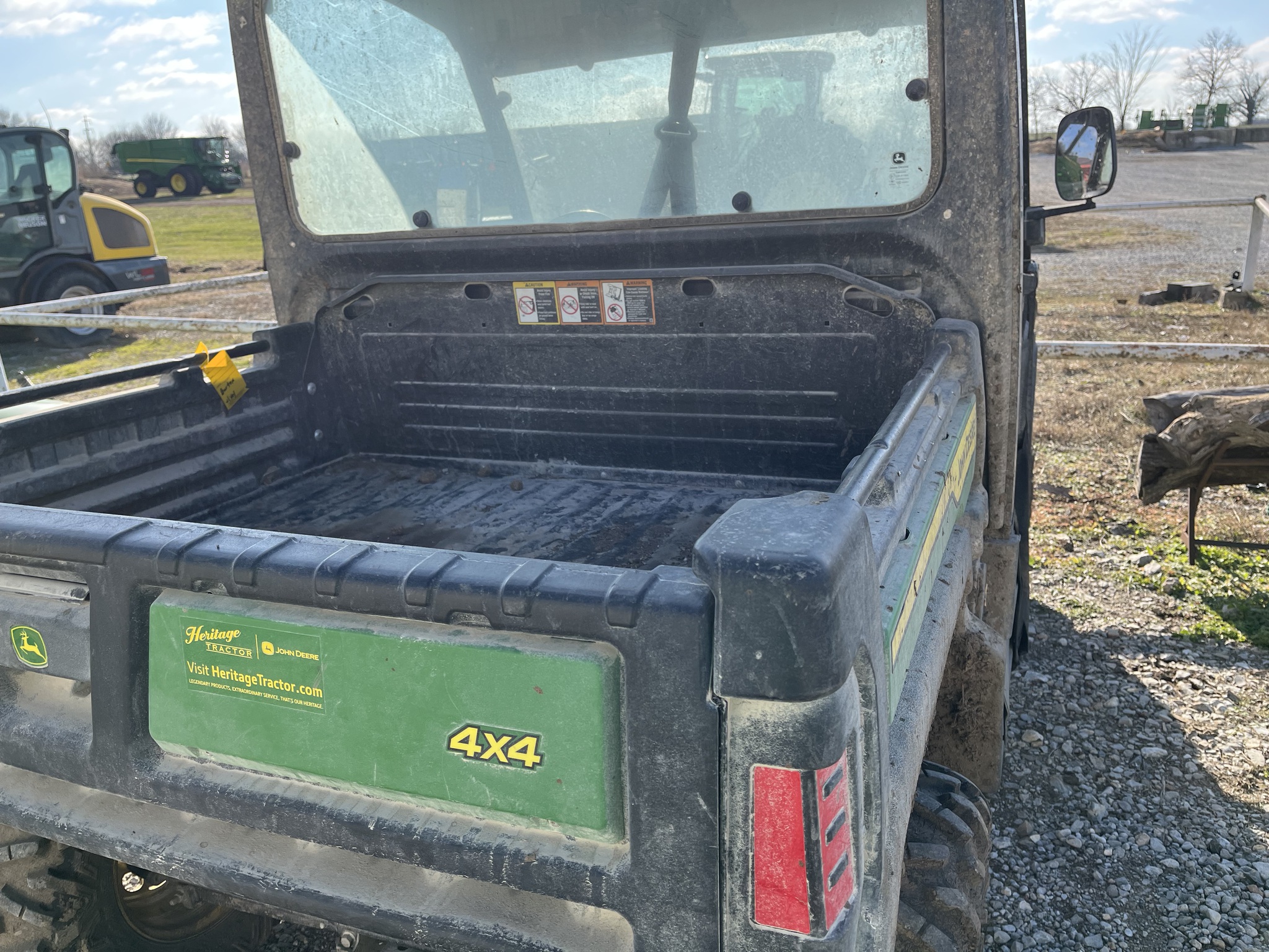  2024 John Deere XUV835E at Heritage Tractor in Clinton, MO