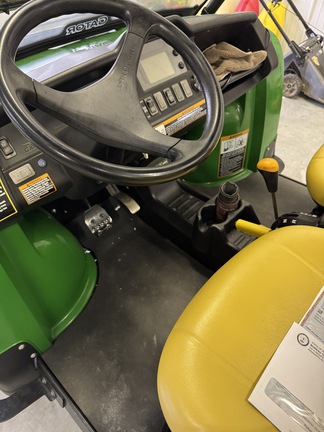 Photo of 2011 John Deere XUV 825I GREEN