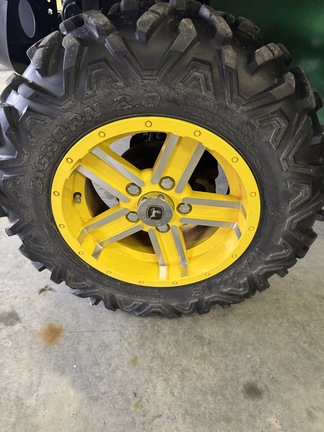 Photo of 2011 John Deere XUV 825I GREEN