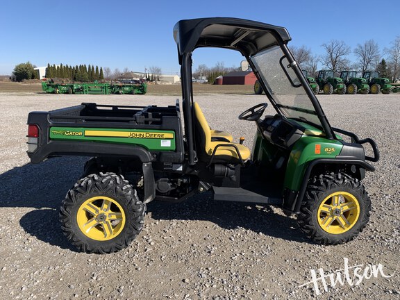 Photo of 2011 John Deere XUV 825I GREEN