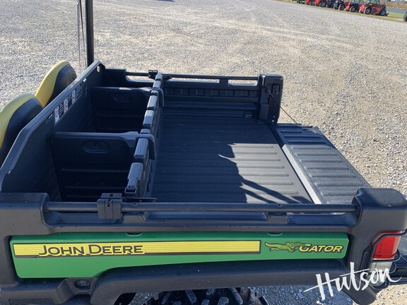 Photo of 2011 John Deere XUV 825I GREEN