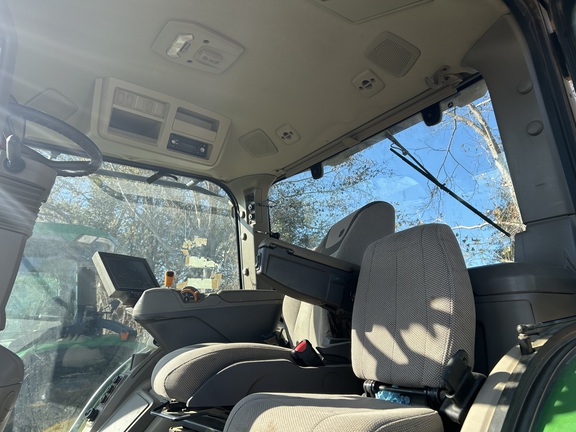 2020 John Deere 8R 370 Photo 8