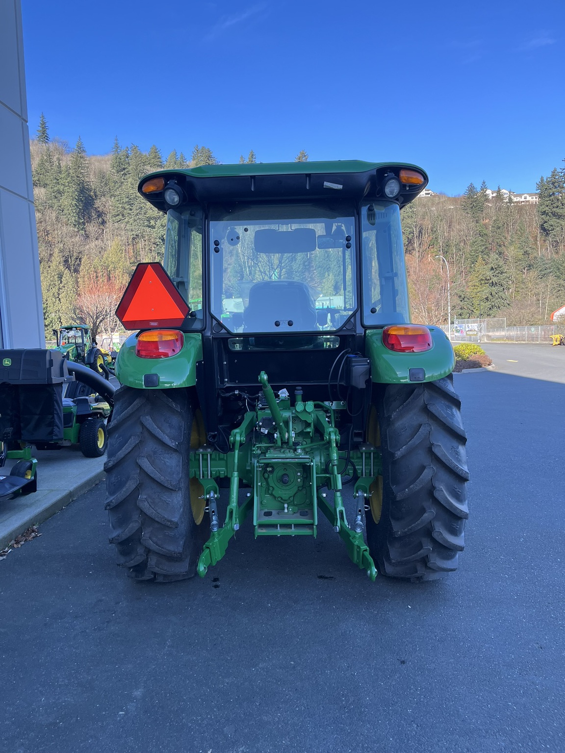 2024 John Deere 5060E Image 4