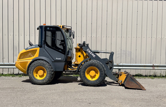 2021 John-Deere 304L