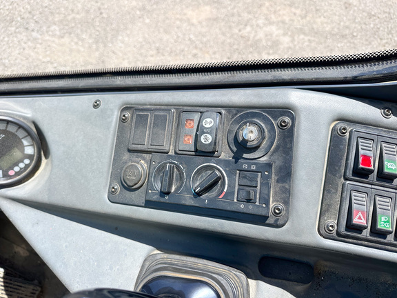 2021 John-Deere 304L