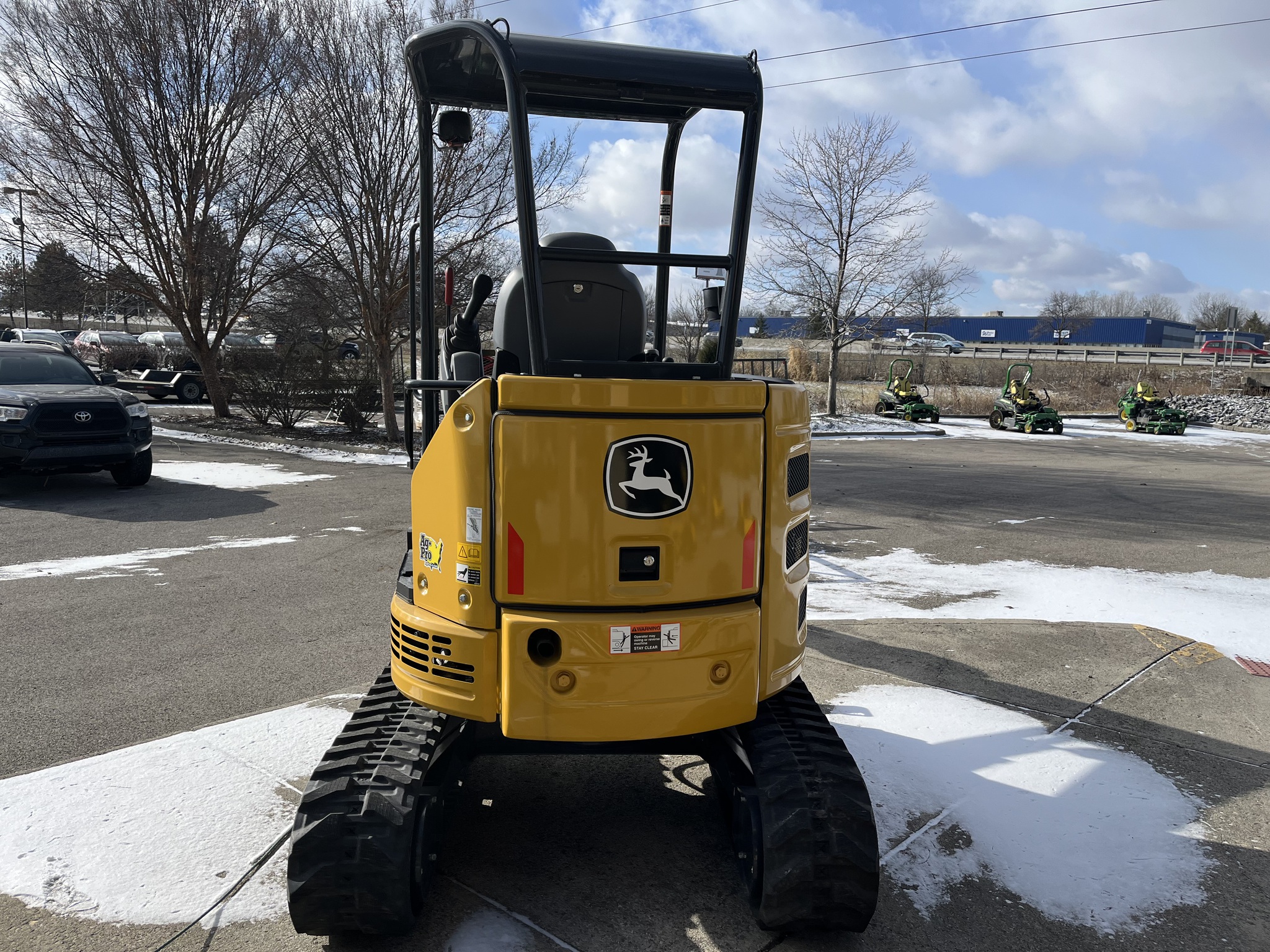 2024 John Deere 26 P Image 3