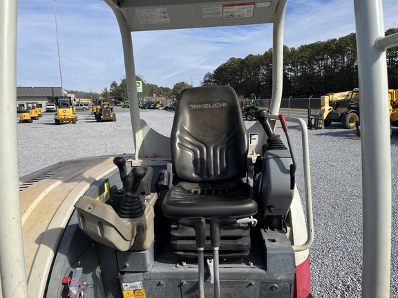 2020 Takeuchi TB240-9