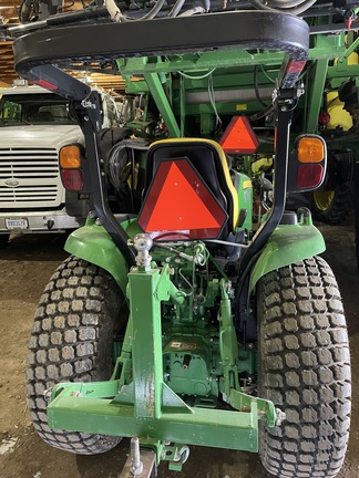 Photo of 2015 John Deere 3033R