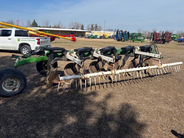 1994 John Deere 2810 Image 1