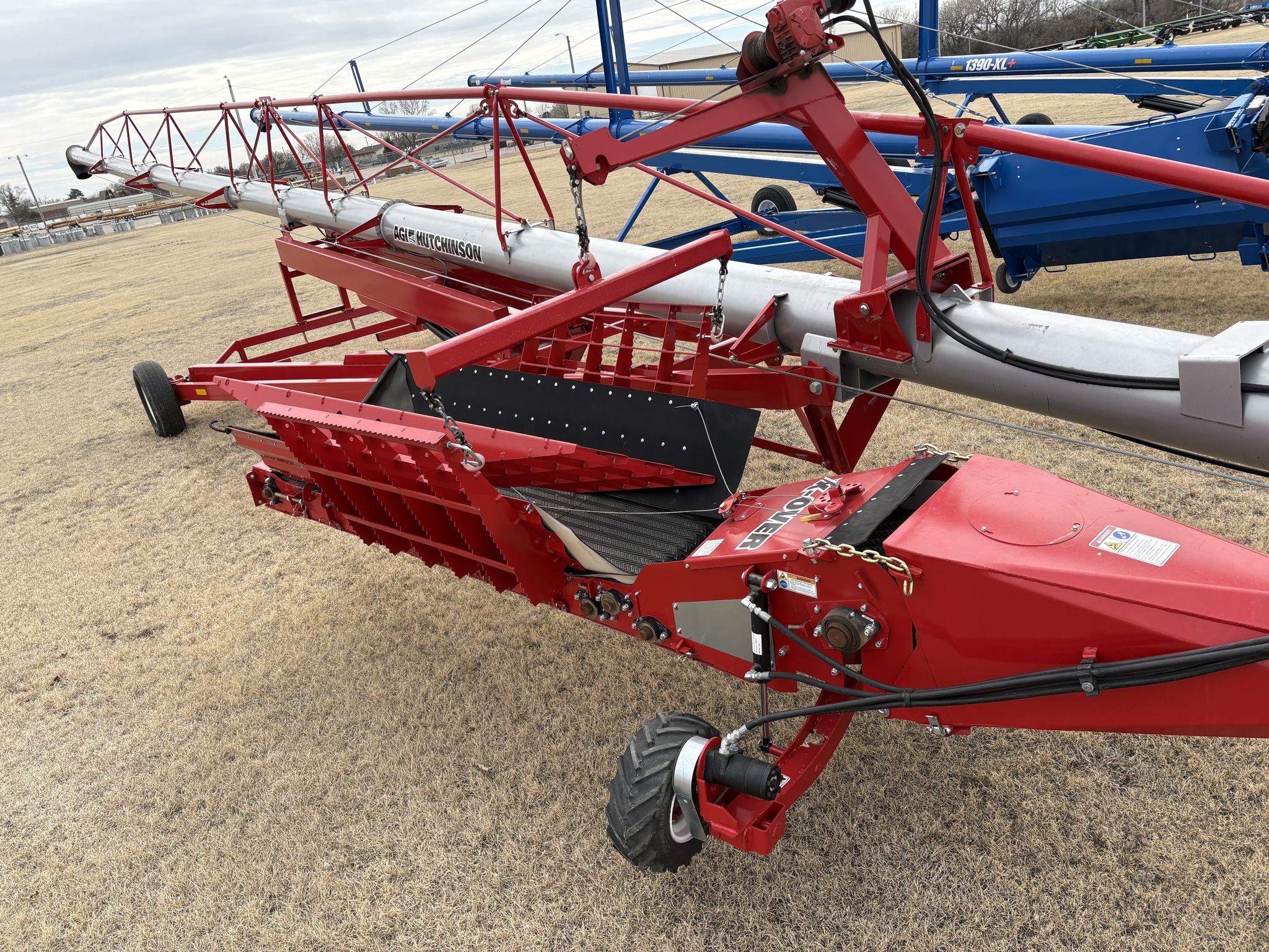 2023 Hutchinson Mayrath HX21394SRXOVERH Image 4