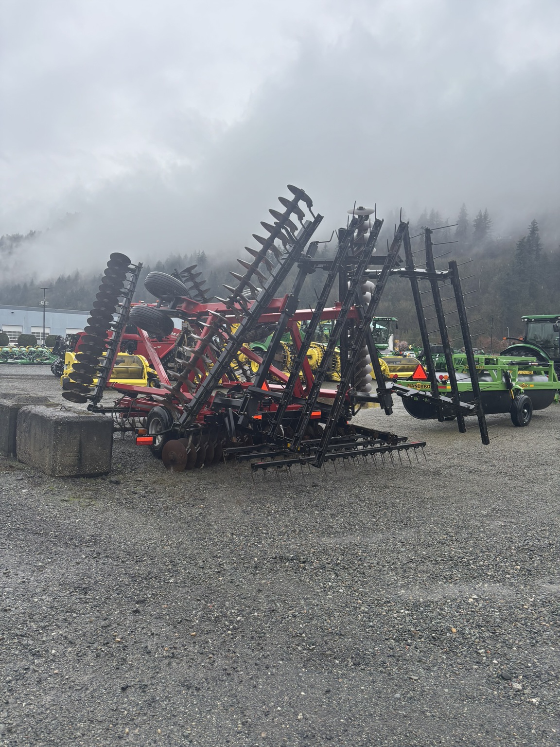 2010 Case IH 340 Image 8