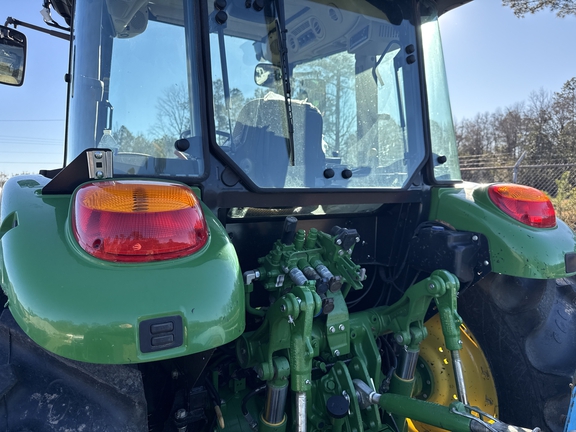 2024 John Deere 5105M Photo 5