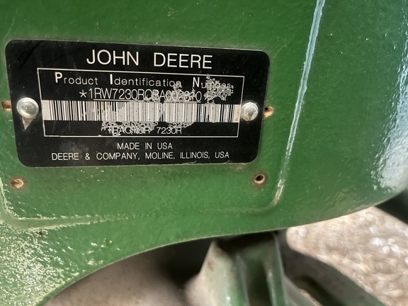 Photo of 2011 John Deere 7230R