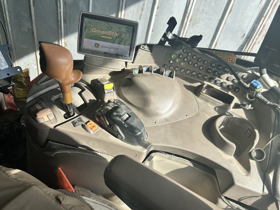 Photo of 2011 John Deere 7230R