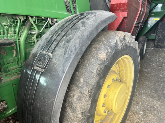 Photo of 2011 John Deere 7230R