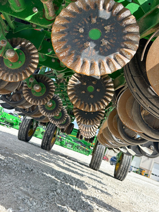 2023 John-Deere 1795