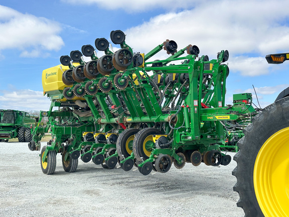 2023 John-Deere 1795