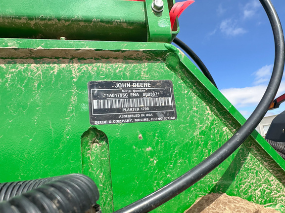 2023 John-Deere 1795